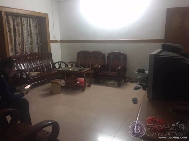 万宁出售4室2厅2阳台，南北通透国税局大院宿舍